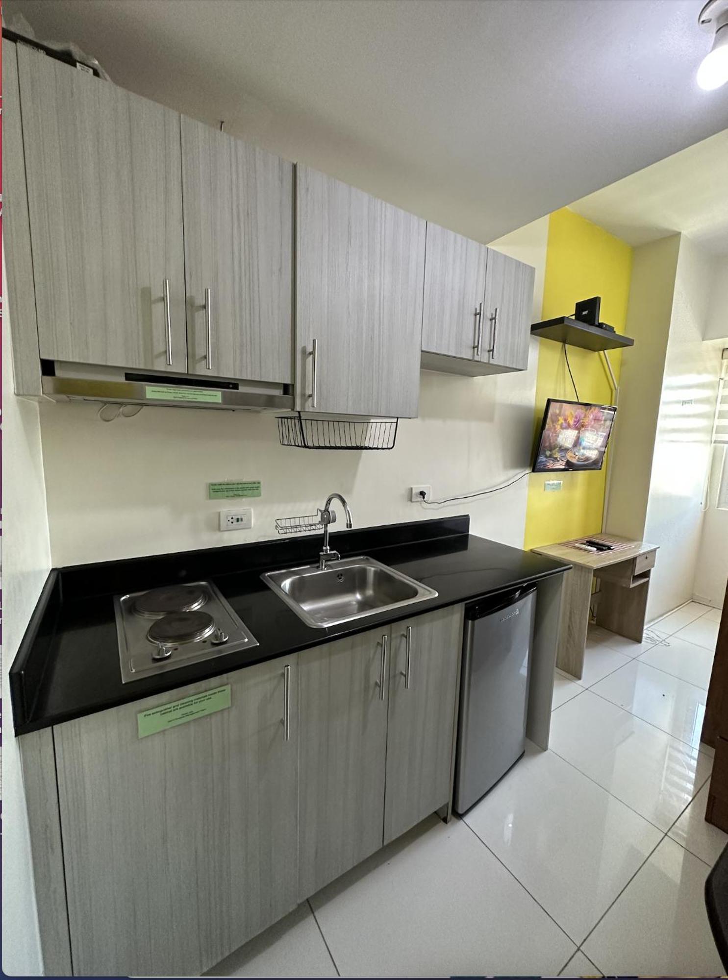Green Residences Staycation By Pbyy مانيلا الغرفة الصورة