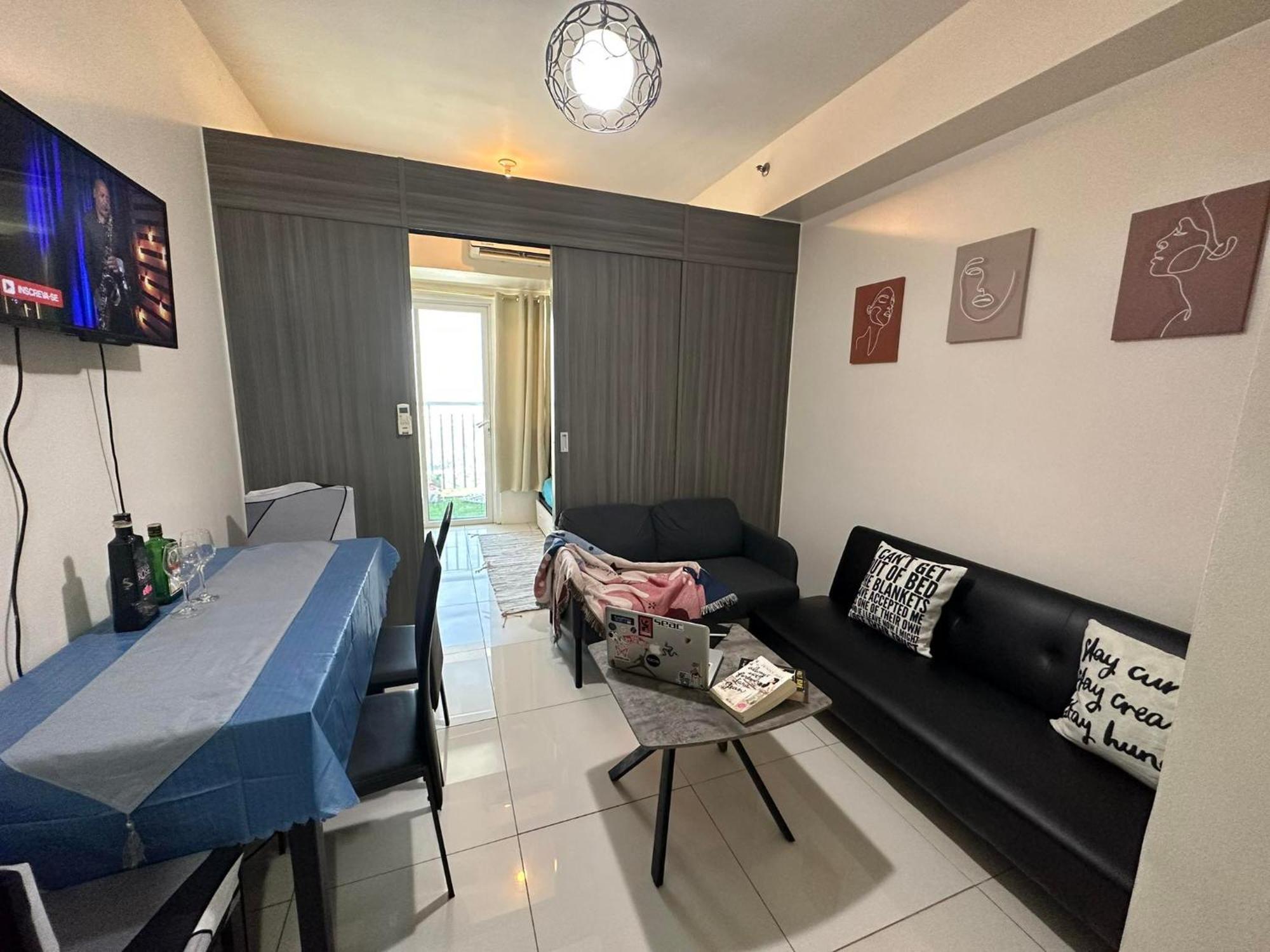 Green Residences Staycation By Pbyy مانيلا الغرفة الصورة