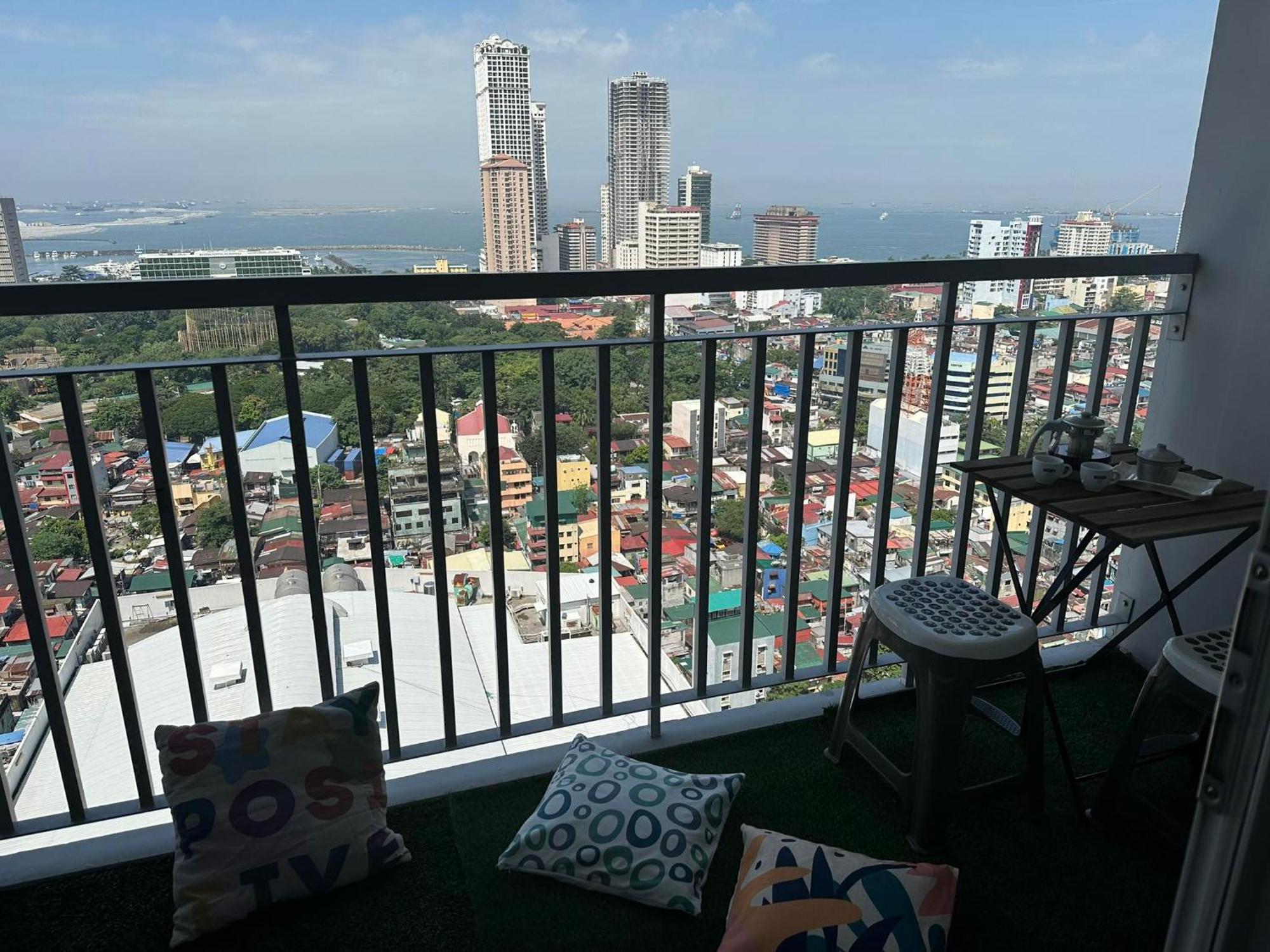 Green Residences Staycation By Pbyy مانيلا الغرفة الصورة